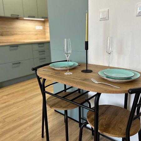 Cozy 1-Bedroom Condo Miloslavov المظهر الخارجي الصورة