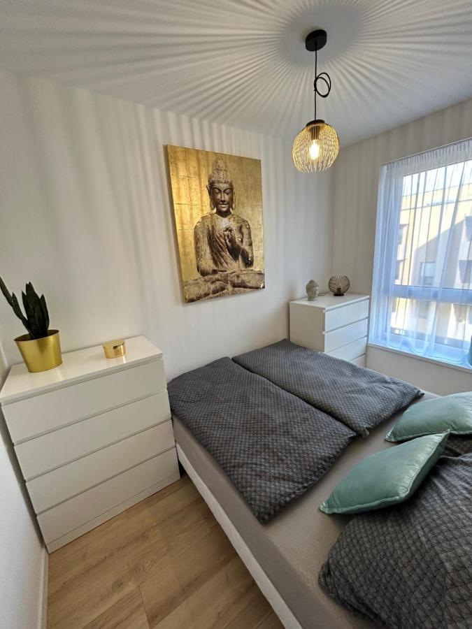 Cozy 1-Bedroom Condo Miloslavov المظهر الخارجي الصورة